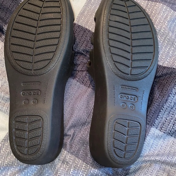 Crocs - Picture 2 of 3